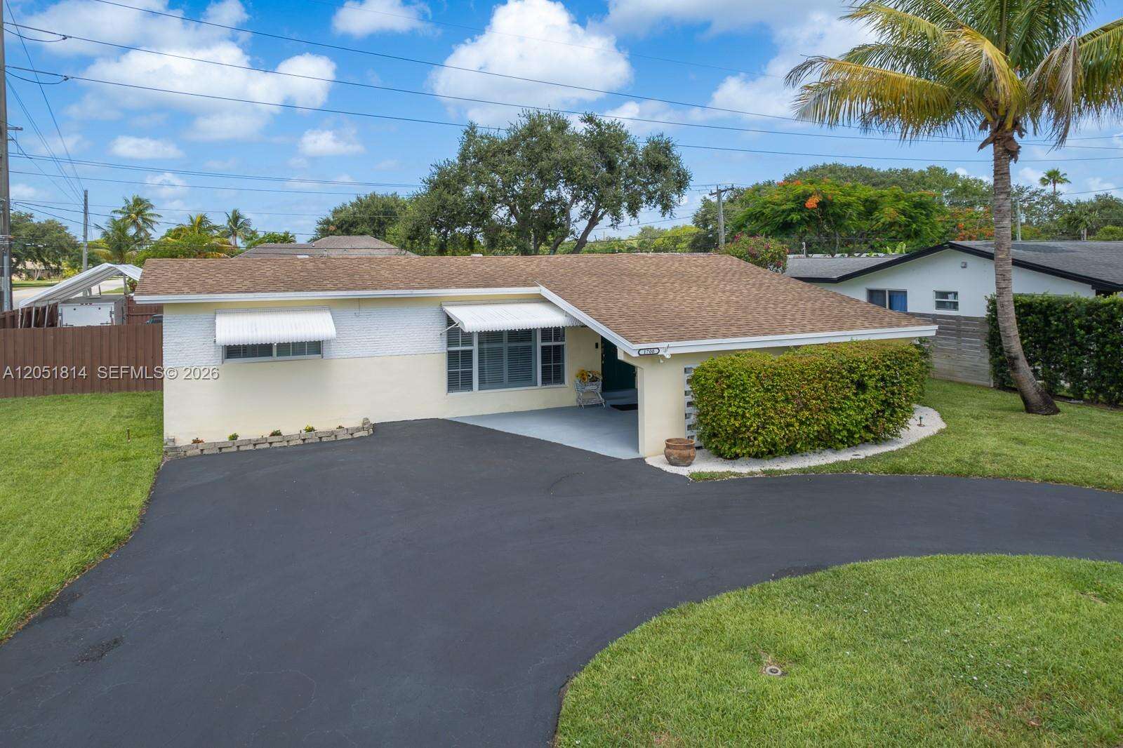 1700 Park Rd, Hollywood, FL 33021 - Pending Sale photo 1