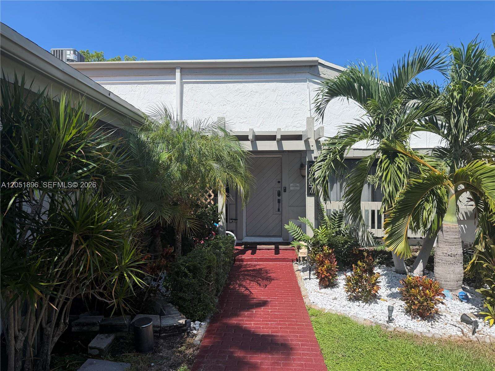2707 Parkview Dr, Hallandale Beach, FL 33009 - For Sale photo 1