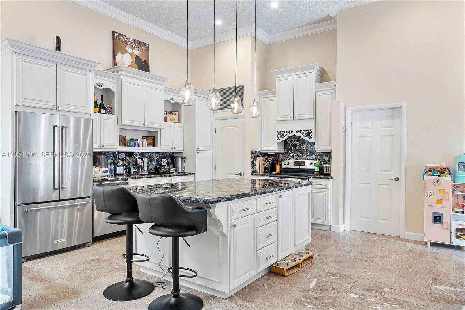 2707 Parkview Dr, Hallandale Beach, FL 33009 - For Sale photo 4