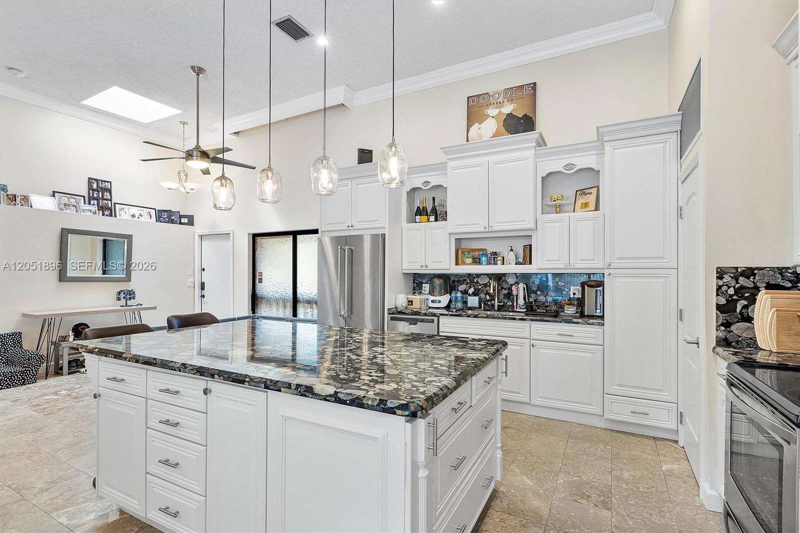 2707 Parkview Dr, Hallandale Beach, FL 33009 - For Sale photo 6
