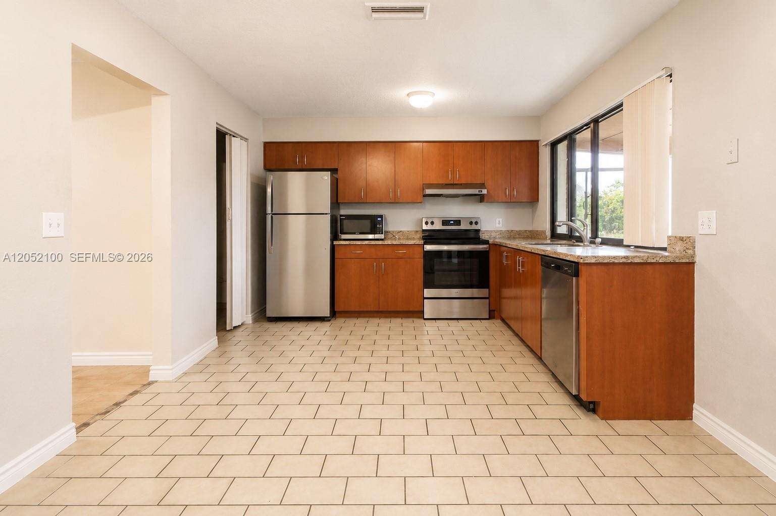 9320 13th St, Pembroke Pines, FL 33024 - Pending Sale photo 17