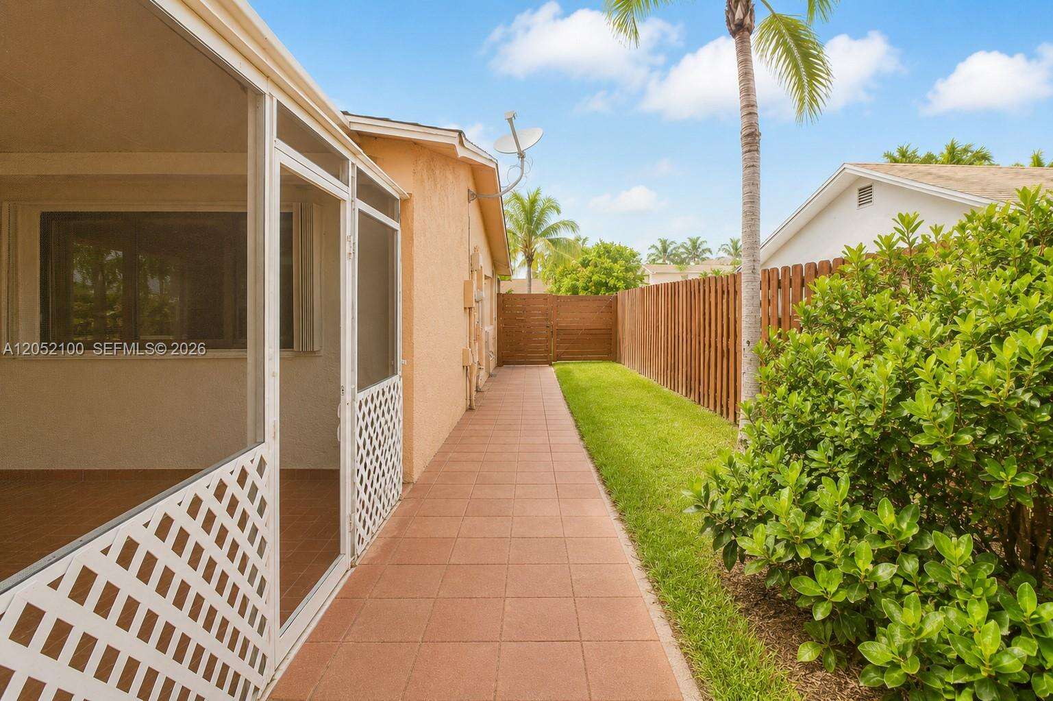 9320 13th St, Pembroke Pines, FL 33024 - Pending Sale photo 26
