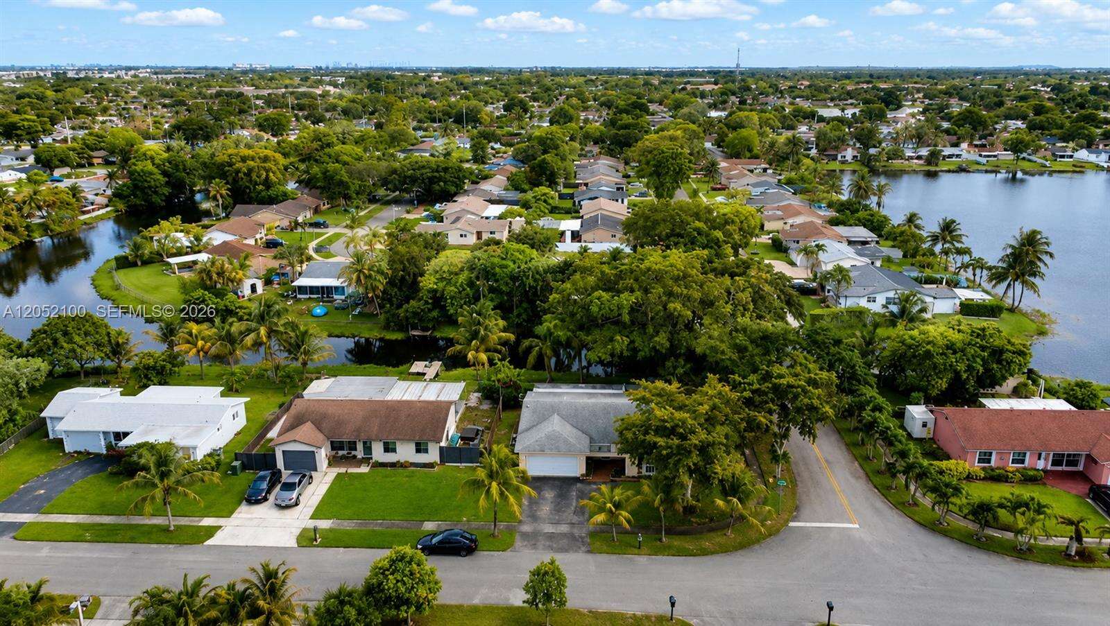 9320 13th St, Pembroke Pines, FL 33024 - Pending Sale photo 32