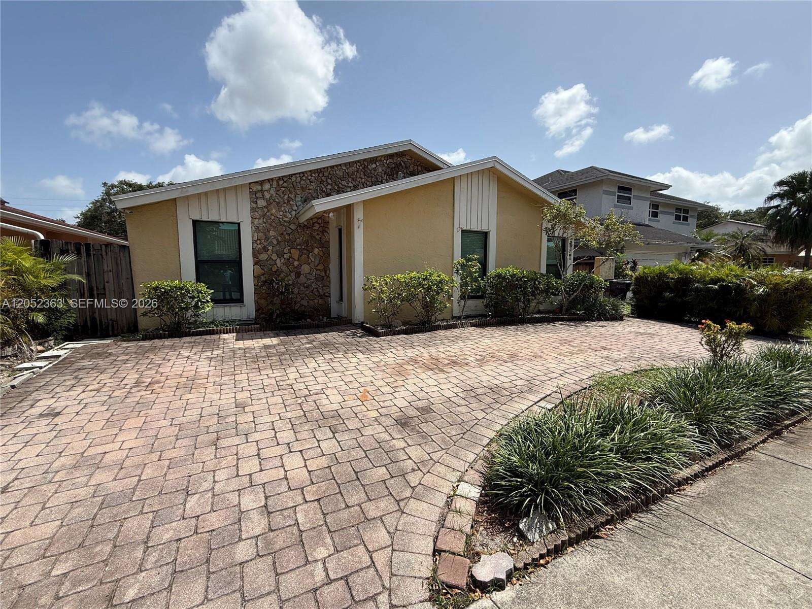 3620 Farragut St, Hollywood, FL 33021 - For Sale photo 1