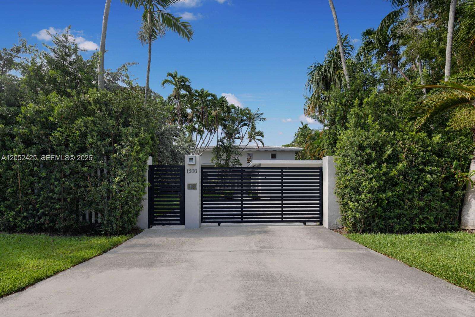 1300 Venetian Way, Miami, FL 33139 - For Sale photo 24