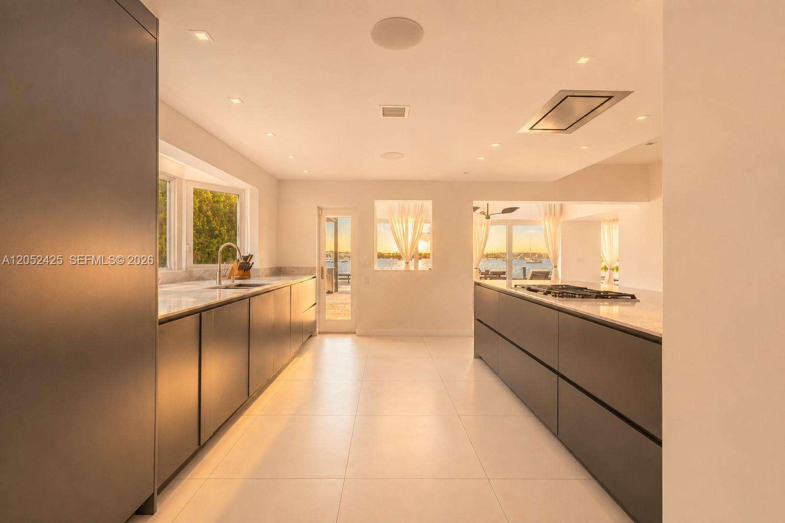 1300 Venetian Way, Miami, FL 33139 - For Sale photo 7