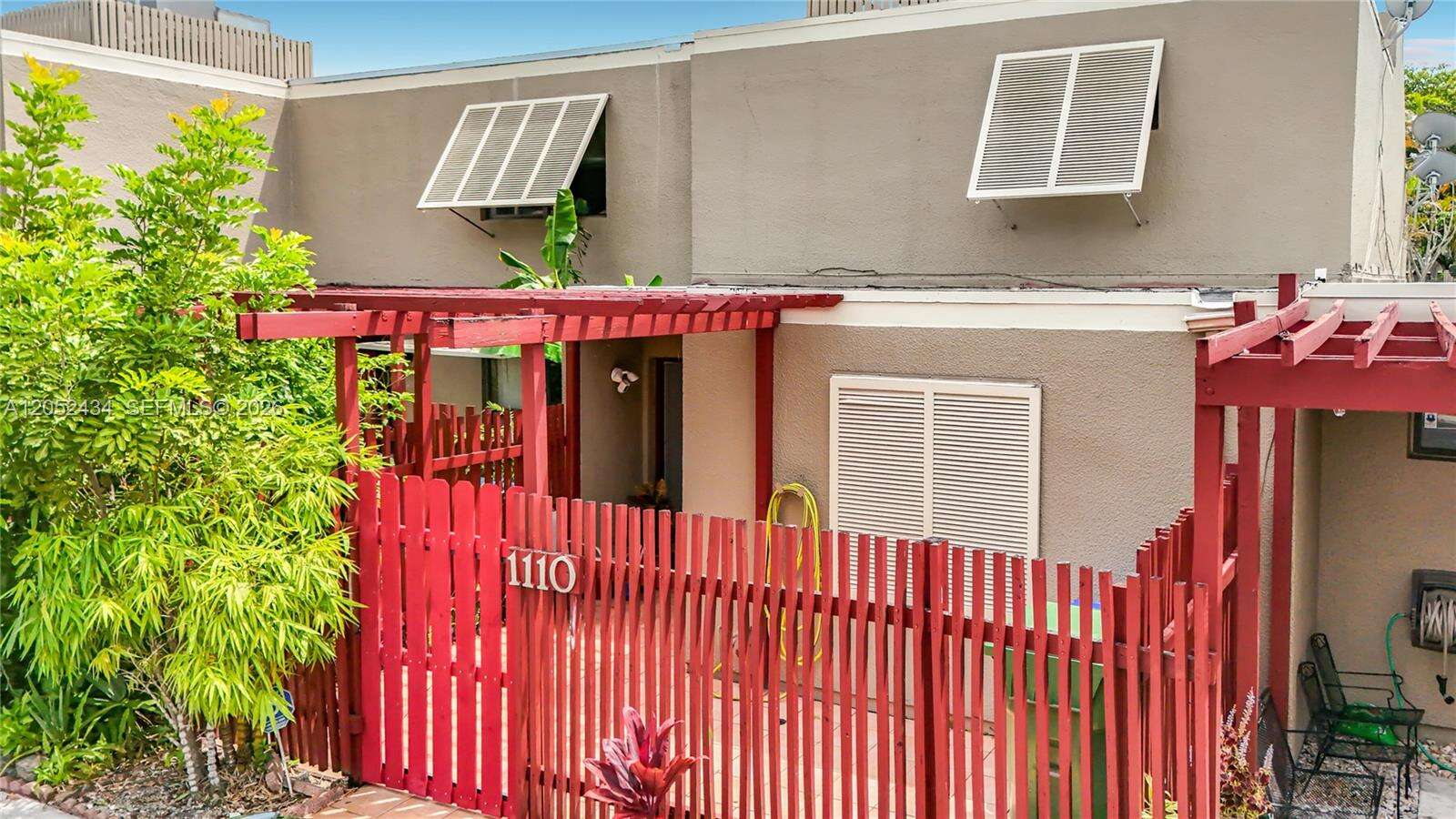 1110 Fairway Rd, Pembroke Pines, FL 33026 - For Sale photo 4