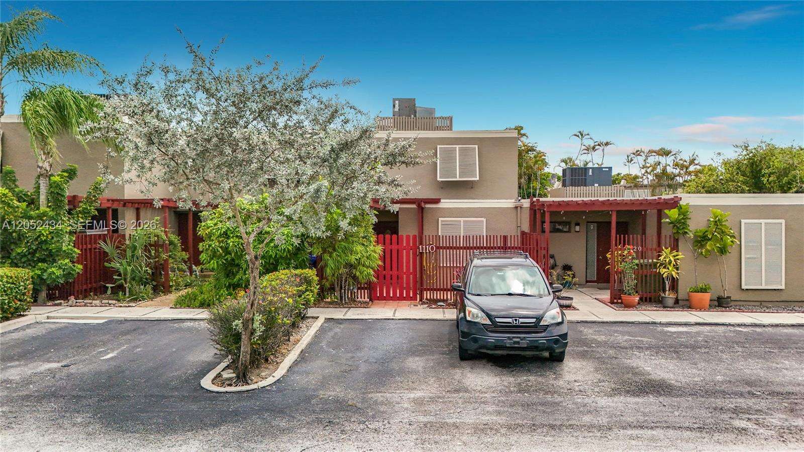 1110 Fairway Rd, Pembroke Pines, FL 33026 - For Sale photo 5
