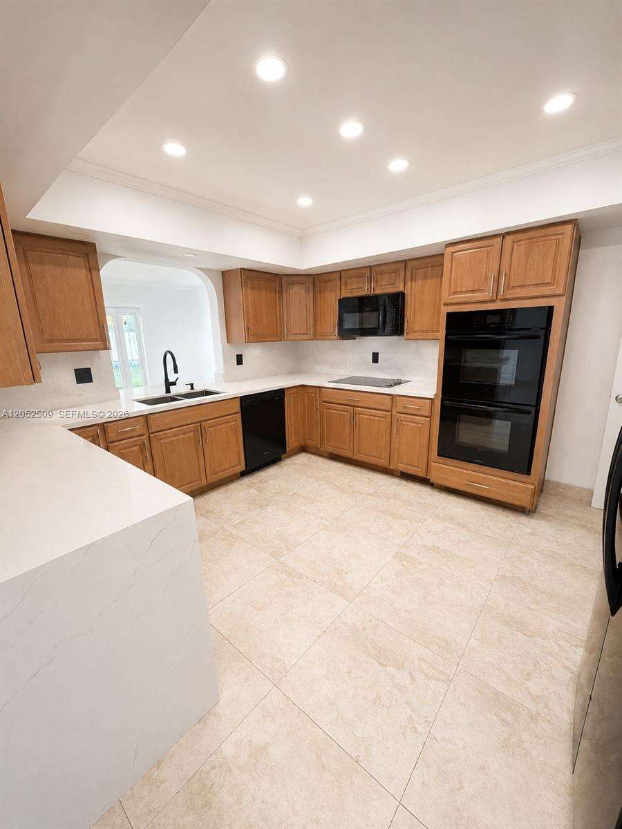 3710 54th Ave, Hollywood, FL 33021 - For Sale photo 4