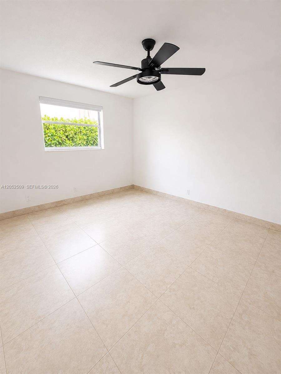 3710 54th Ave, Hollywood, FL 33021 - For Sale photo 8