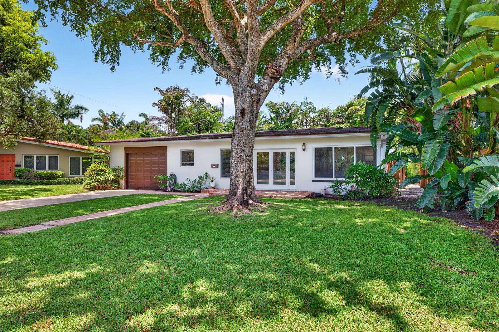 1318 12th, Fort Lauderdale, FL 33316 - For Sale photo 1
