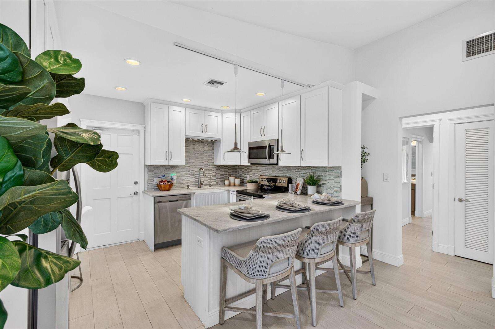 1318 12th, Fort Lauderdale, FL 33316 - For Sale photo 12