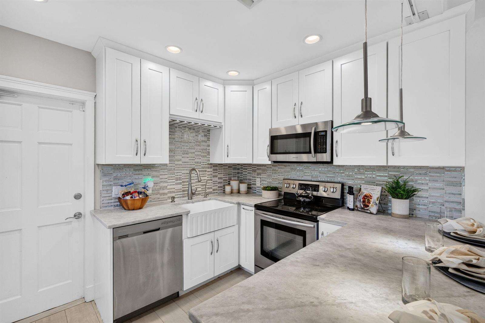 1318 12th, Fort Lauderdale, FL 33316 - For Sale photo 13