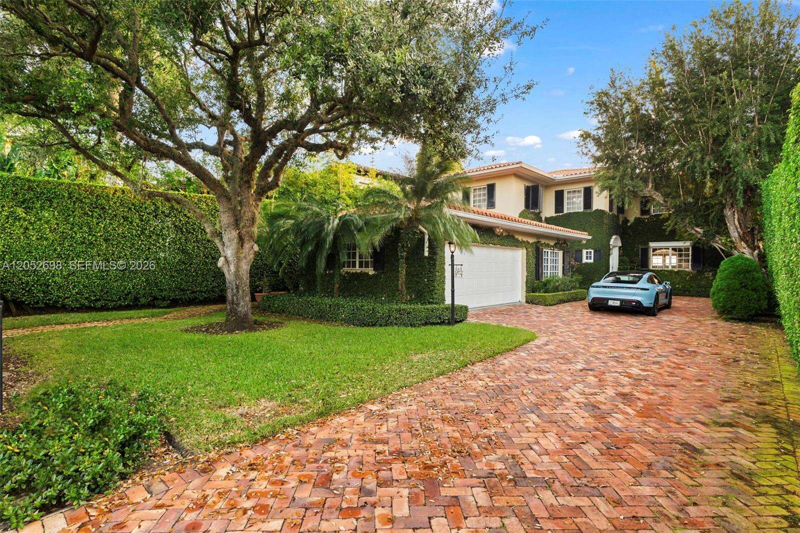 Miami Beach, FL 33139 - For Sale photo 2