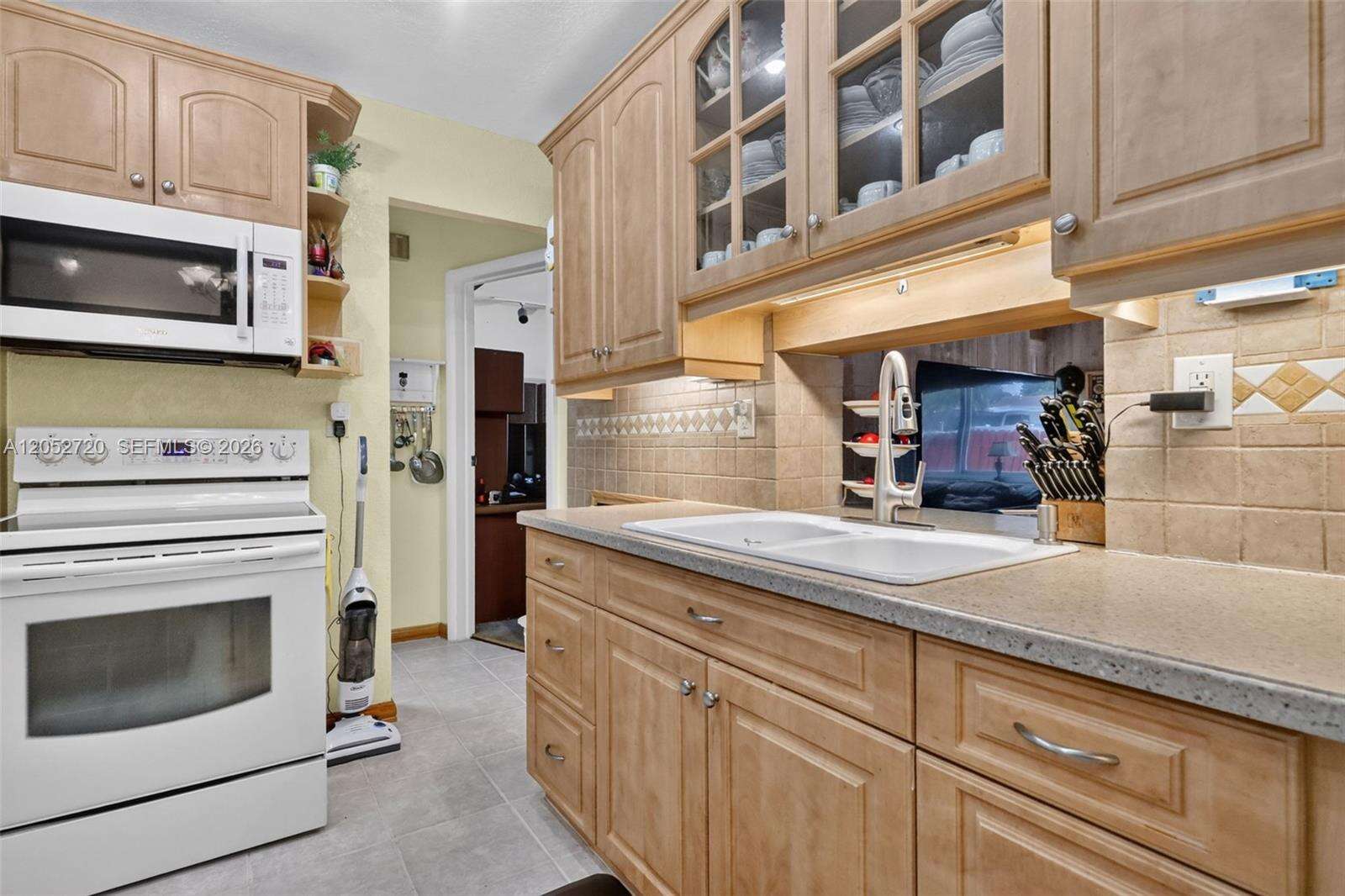 6361 Scott St, Hollywood, FL 33024 - For Sale photo 14