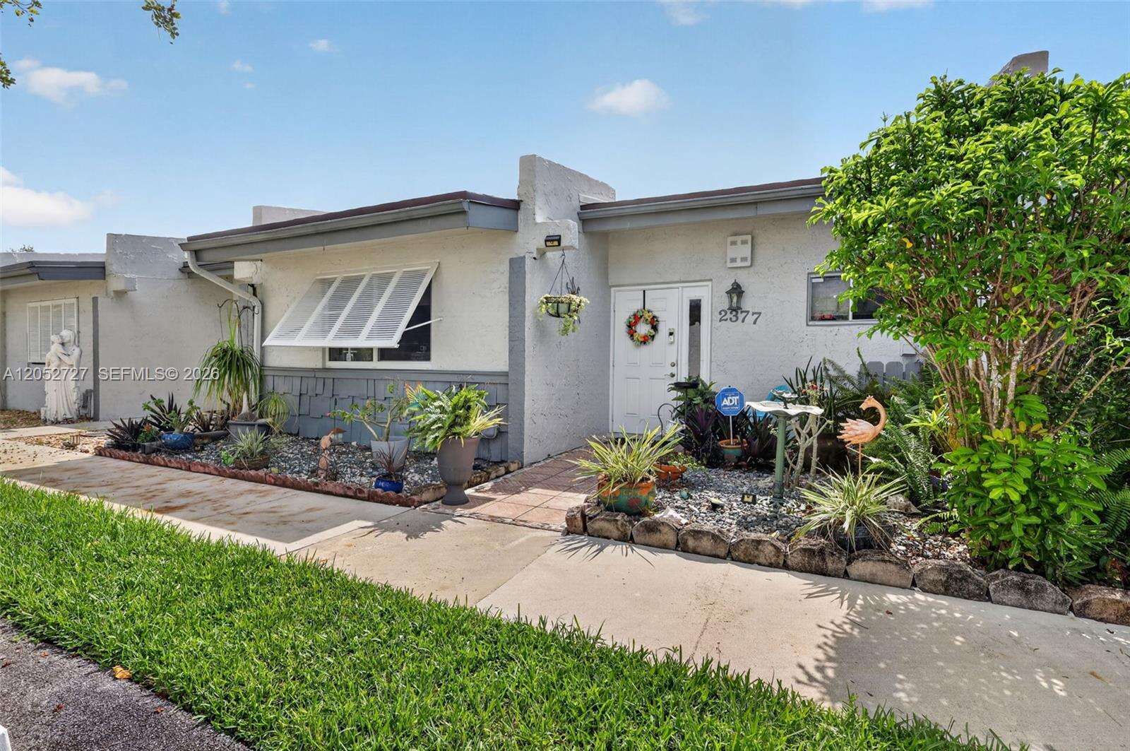 2377 37th Ave, Hollywood, FL 33021 - For Sale photo 2