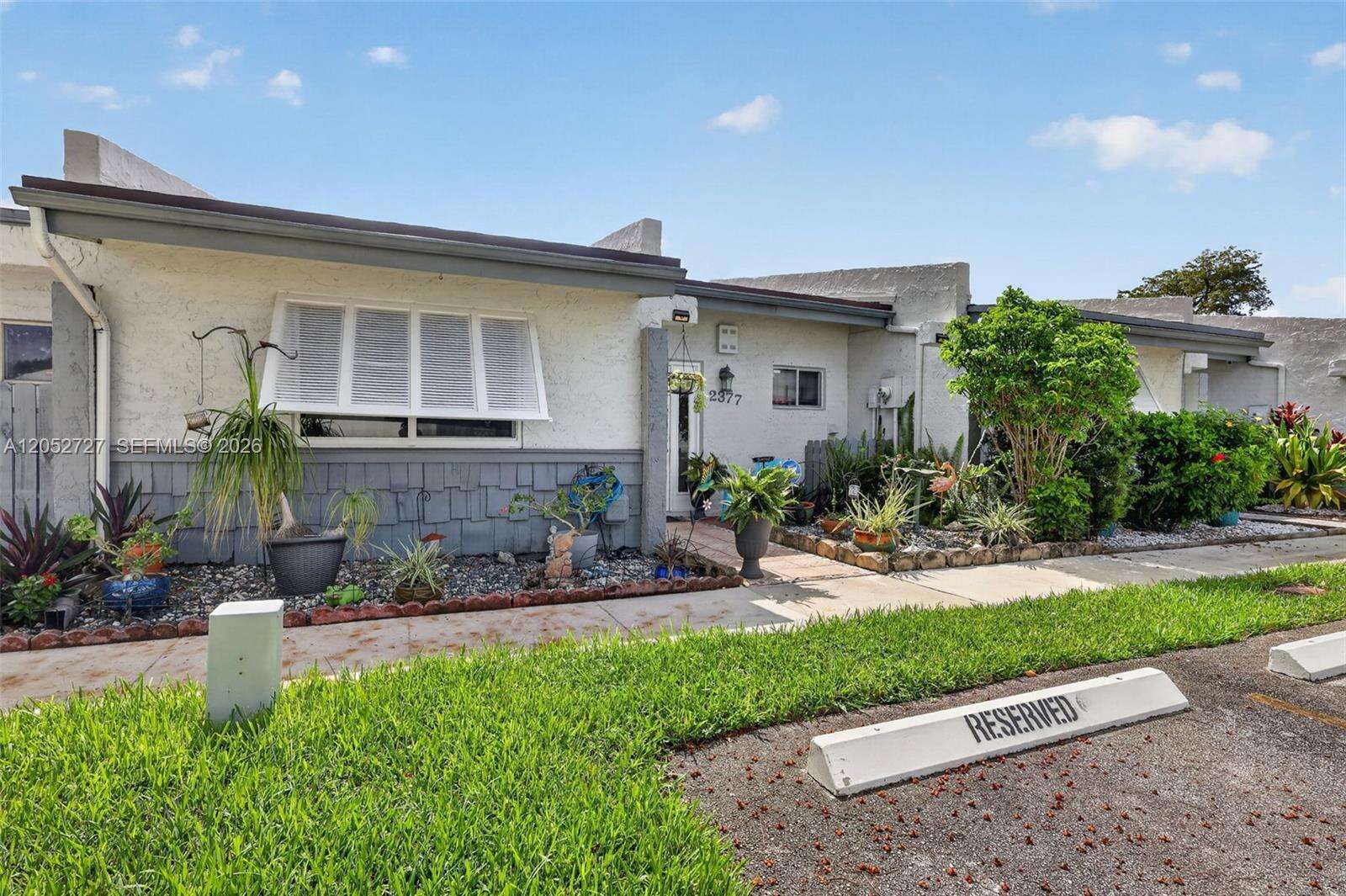 2377 37th Ave, Hollywood, FL 33021 - For Sale photo 3