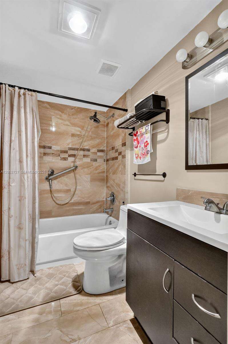 2377 37th Ave, Hollywood, FL 33021 - For Sale photo 24
