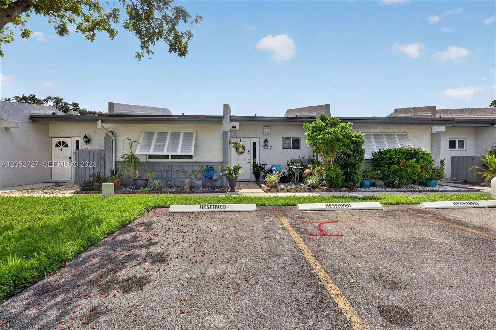 2377 37th Ave, Hollywood, FL 33021 - For Sale photo 4