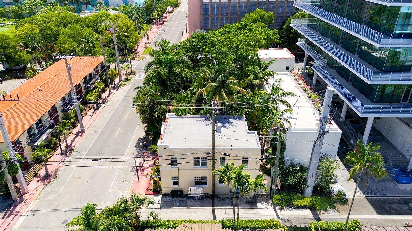 927 4th, Miami Beach, FL 33139 - For Sale photo 16