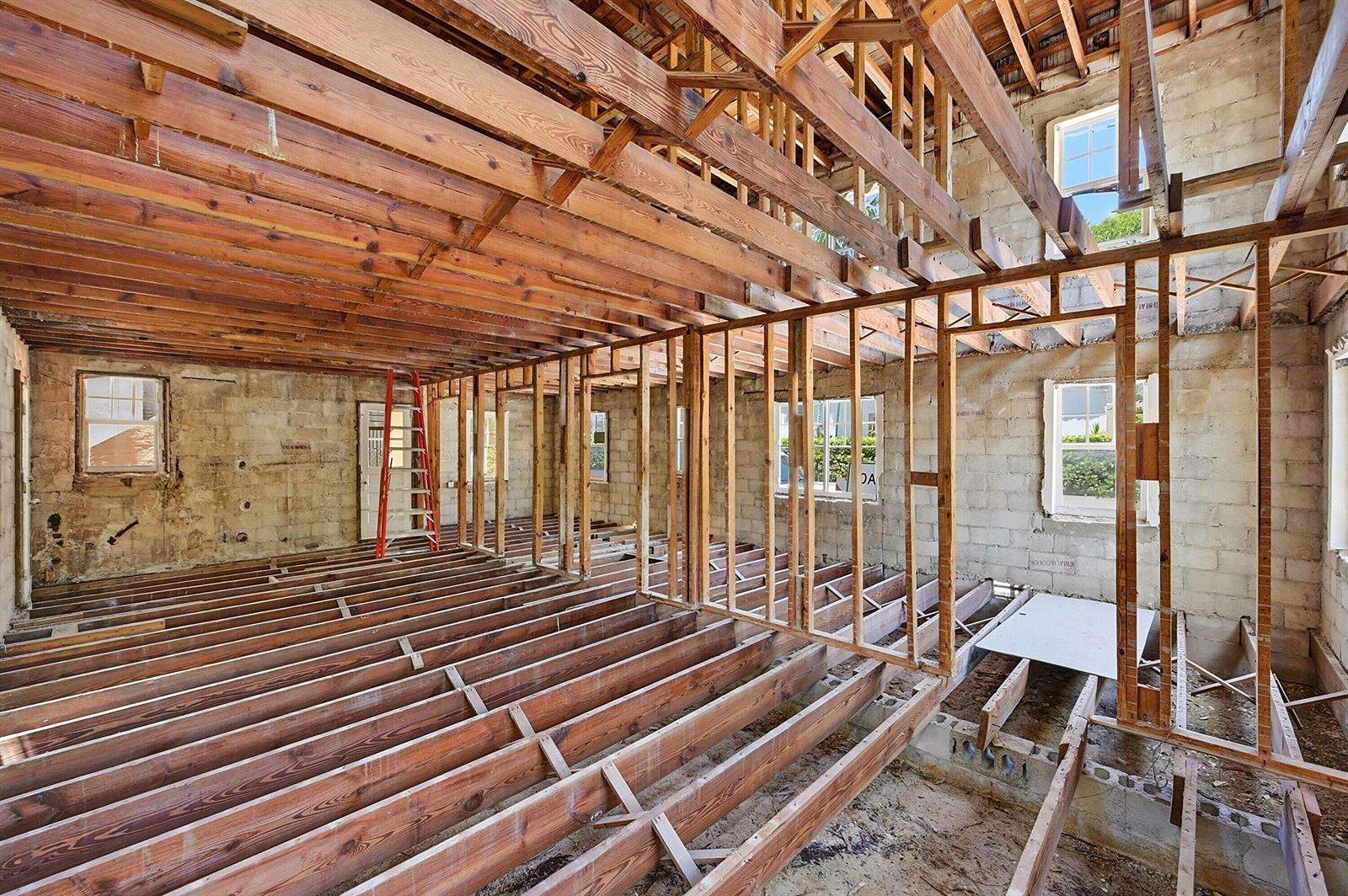 927 4th, Miami Beach, FL 33139 - For Sale photo 10