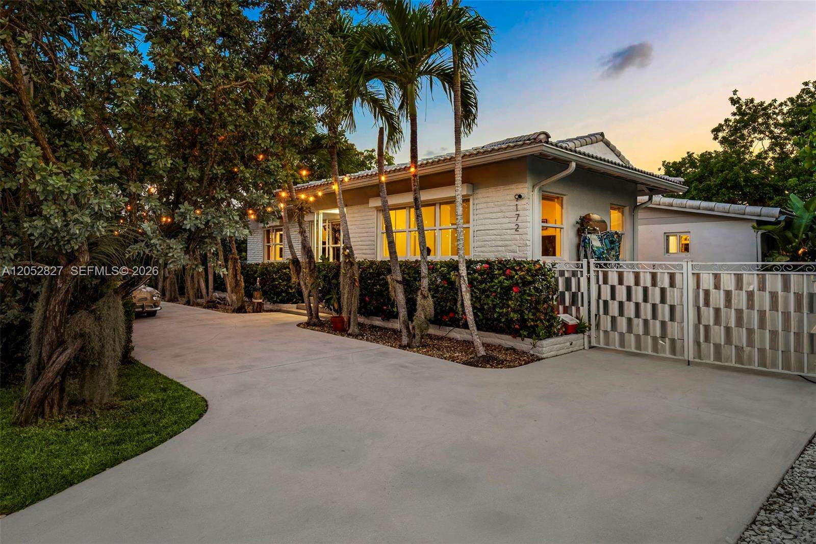 9172 Carlyle Ave, Surfside, FL 33154 - For Sale photo 3