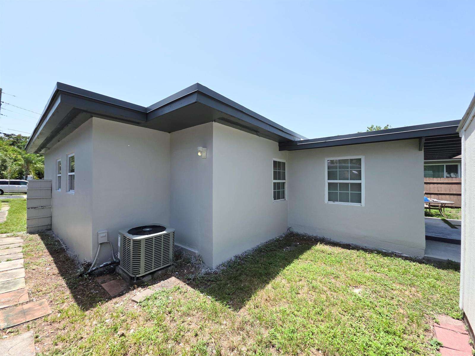1220 1st, Fort Lauderdale, FL 33304 - For Sale photo 6