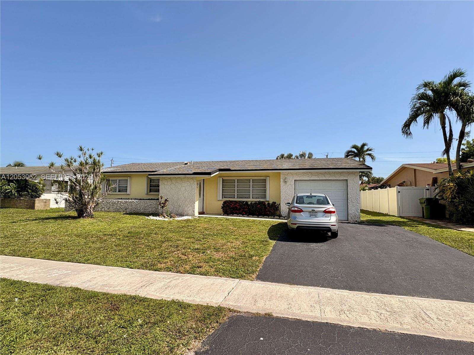 11851 23rd St, Pembroke Pines, FL 33026 - For Sale photo 1
