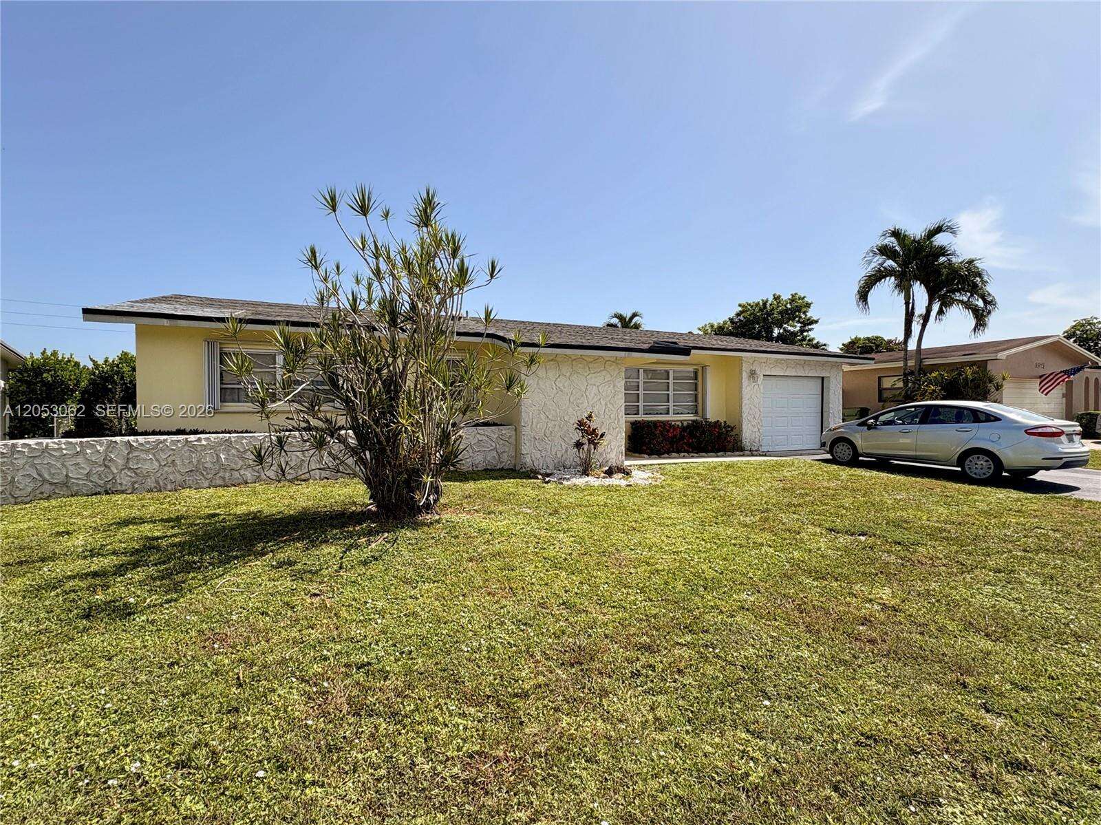 11851 23rd St, Pembroke Pines, FL 33026 - For Sale photo 2