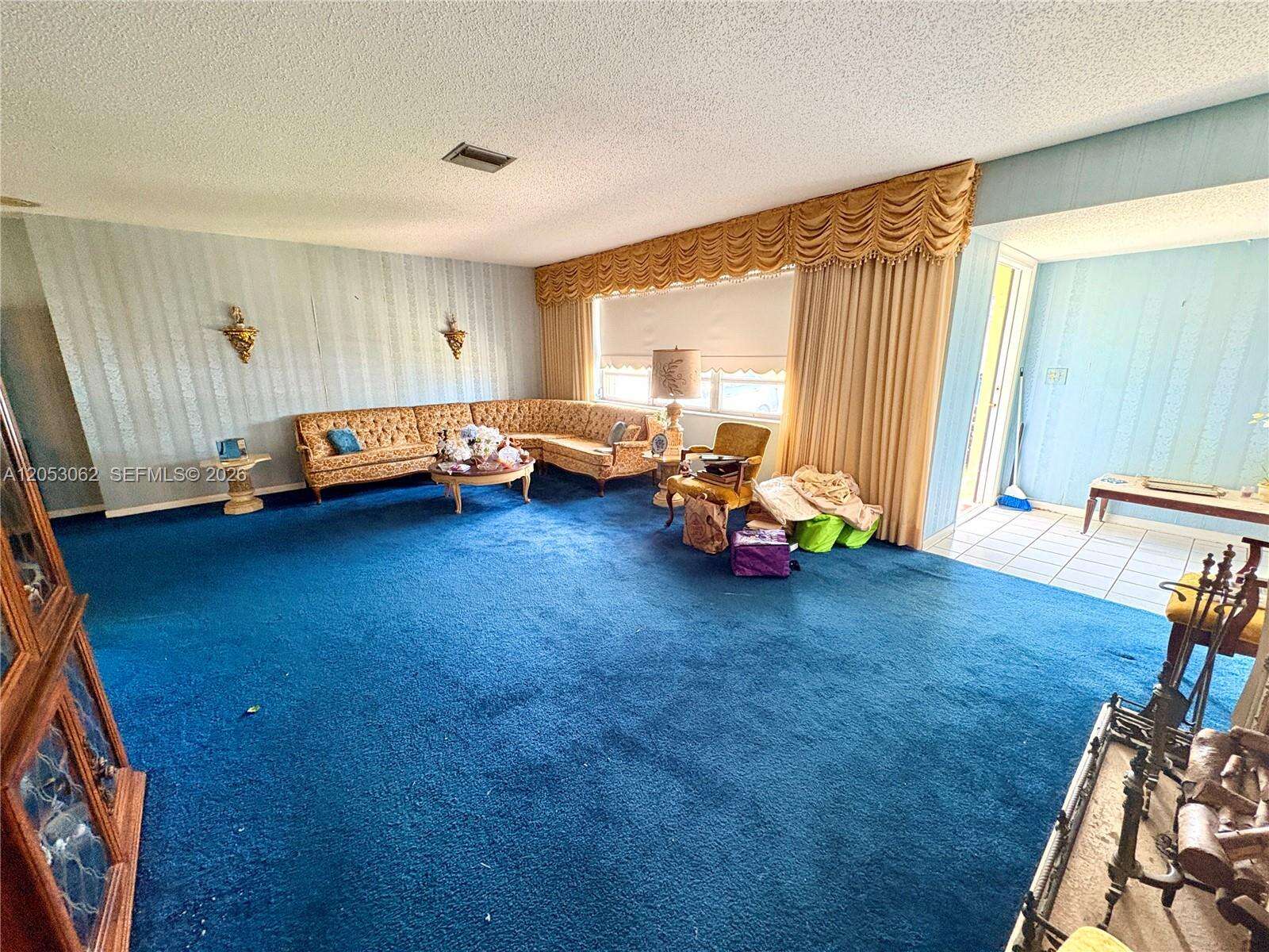 11851 23rd St, Pembroke Pines, FL 33026 - For Sale photo 4