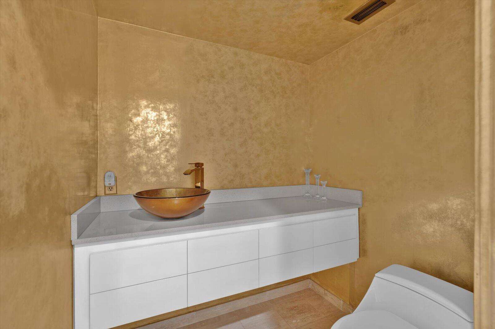 3500 45th, Hollywood, FL 33021 - For Sale photo 12