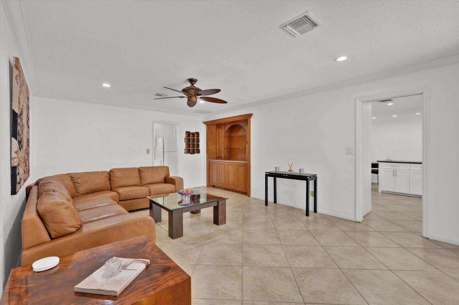 3500 45th, Hollywood, FL 33021 - For Sale photo 18