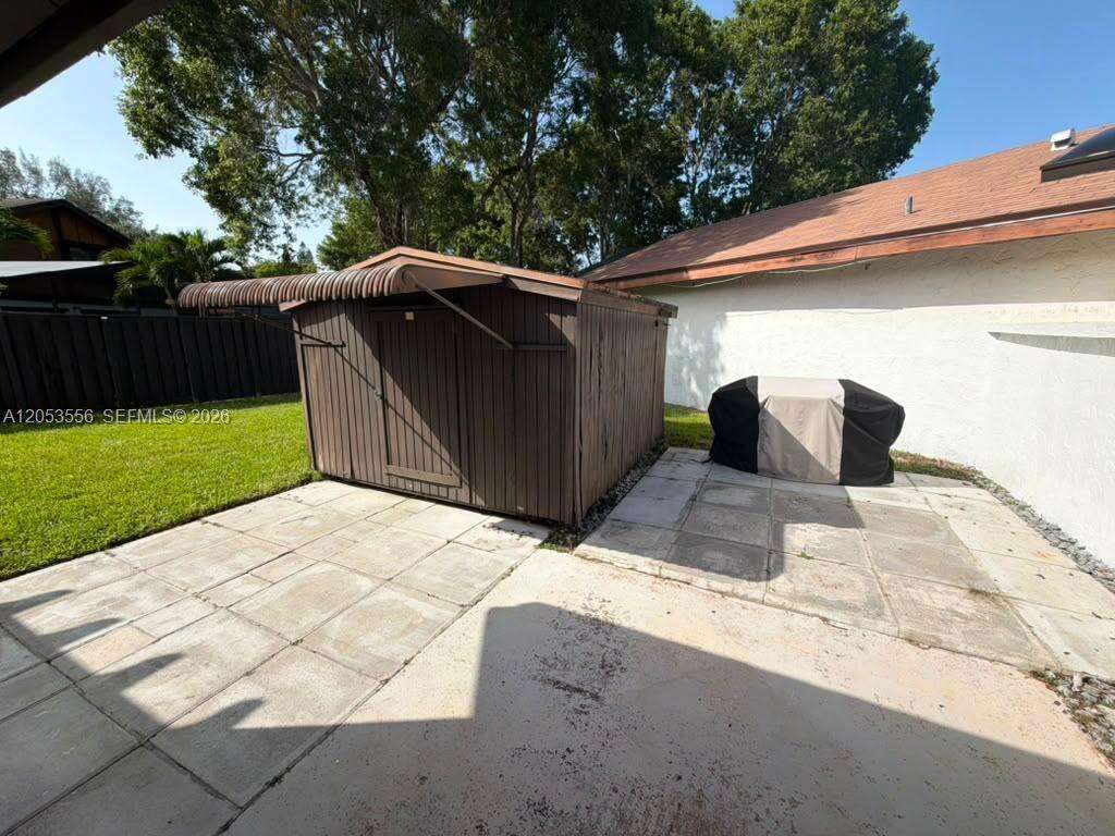 1490 Flamingo Ct, Pembroke Pines, FL 33026 - For Sale photo 17