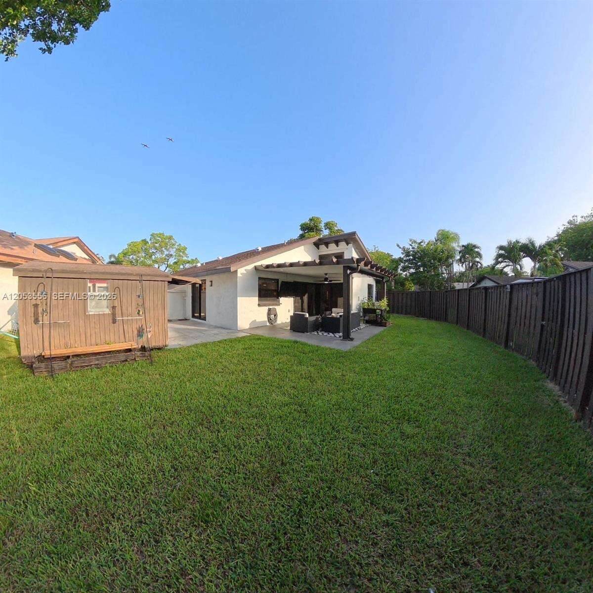 1490 Flamingo Ct, Pembroke Pines, FL 33026 - For Sale photo 5