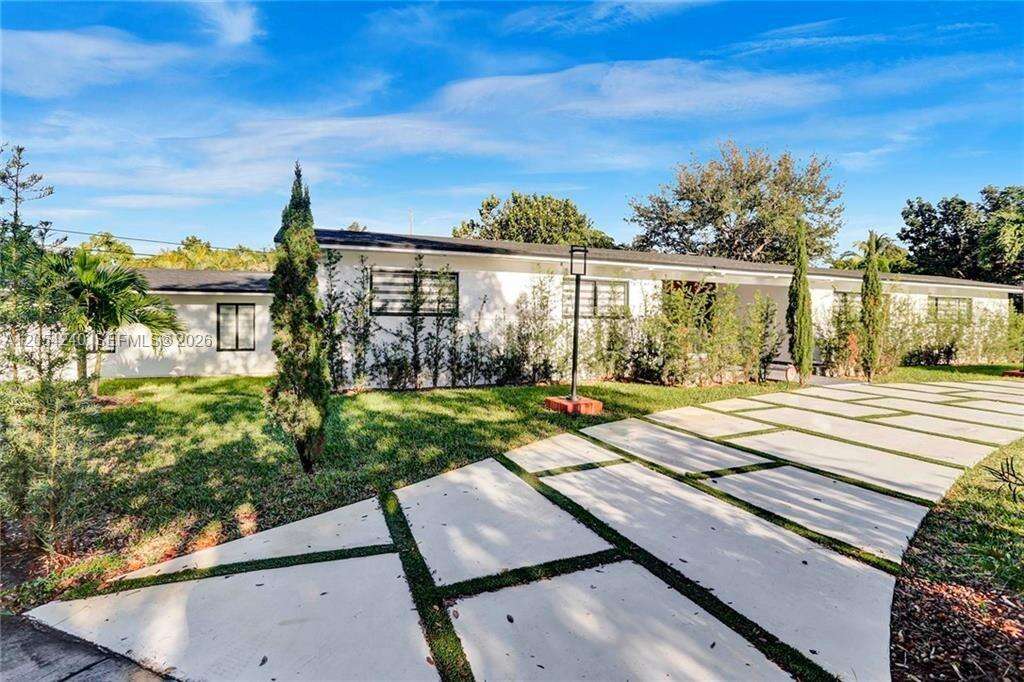 1500 Park Rd, Hollywood, FL 33021 - Pending Sale photo 2