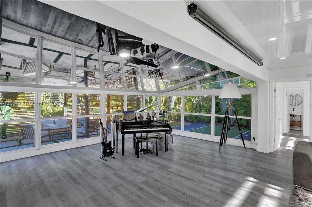 1500 Park Rd, Hollywood, FL 33021 - Pending Sale photo 5
