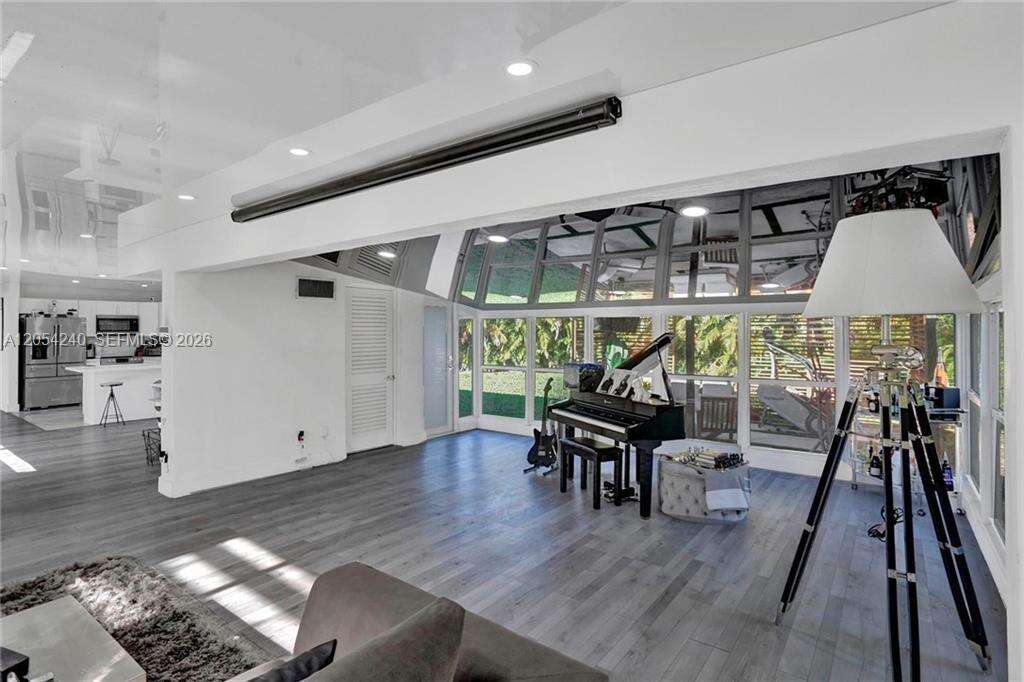 1500 Park Rd, Hollywood, FL 33021 - Pending Sale photo 10