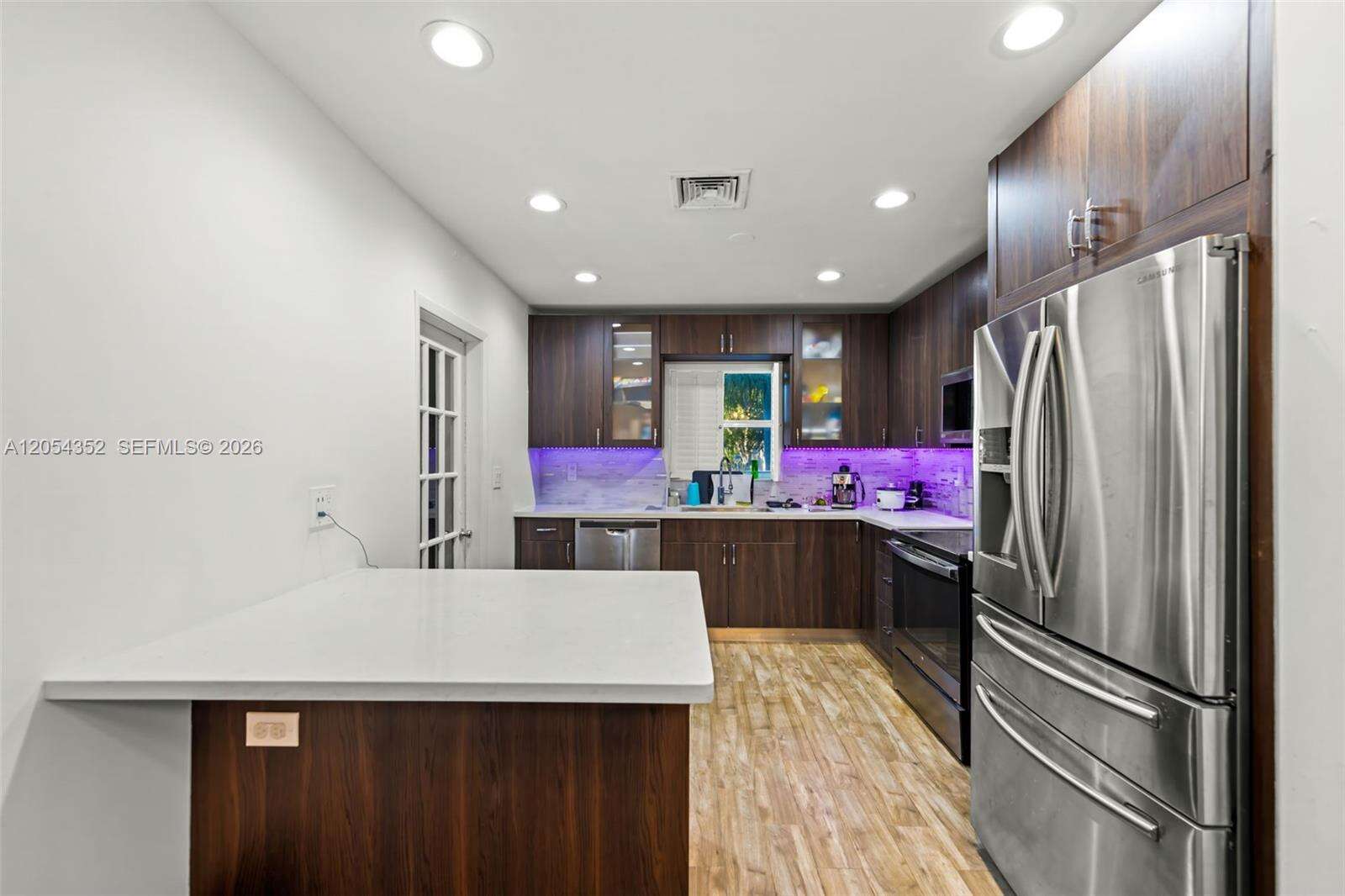 23 8th St, Hallandale Beach, FL 33009 - For Sale photo 8