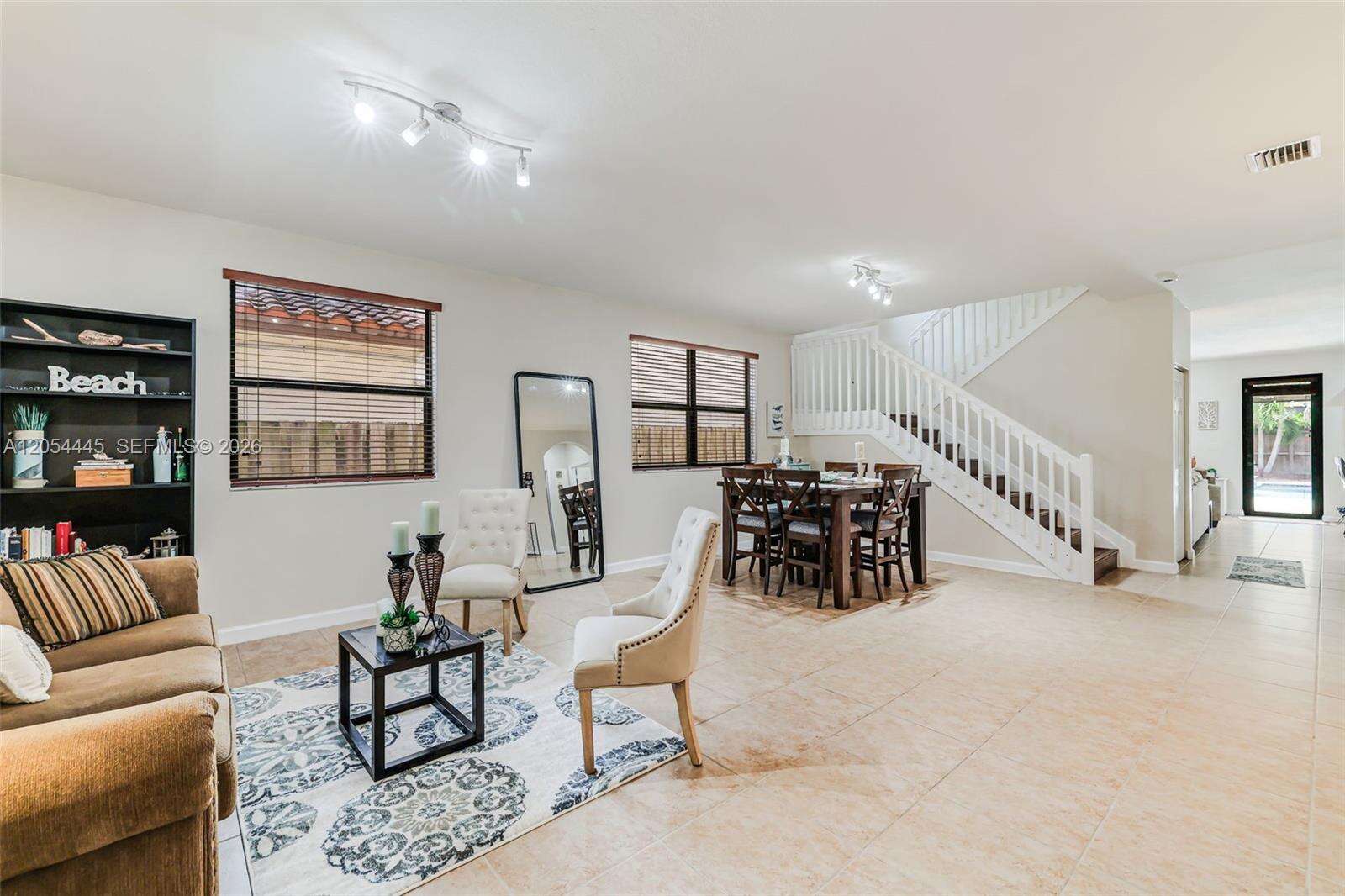 17670 154th Pl, Miami, FL 33187 - For Sale photo 4