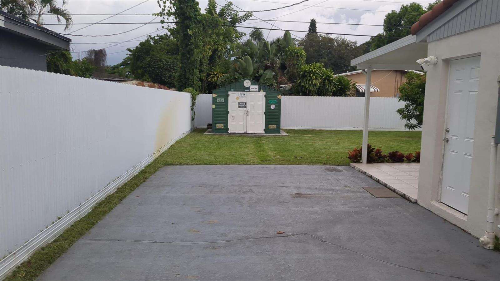 6325 Grant, Hollywood, FL 33024 - For Sale photo 12