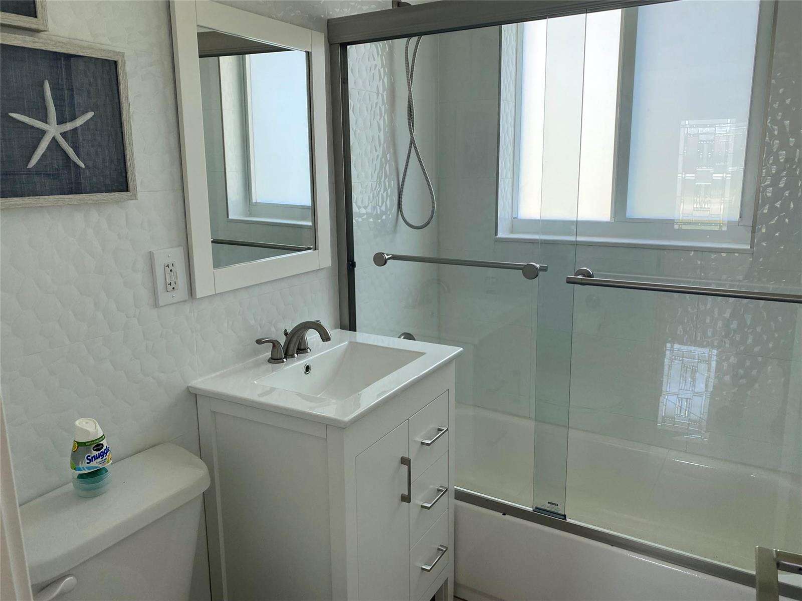 6325 Grant, Hollywood, FL 33024 - For Sale photo 7