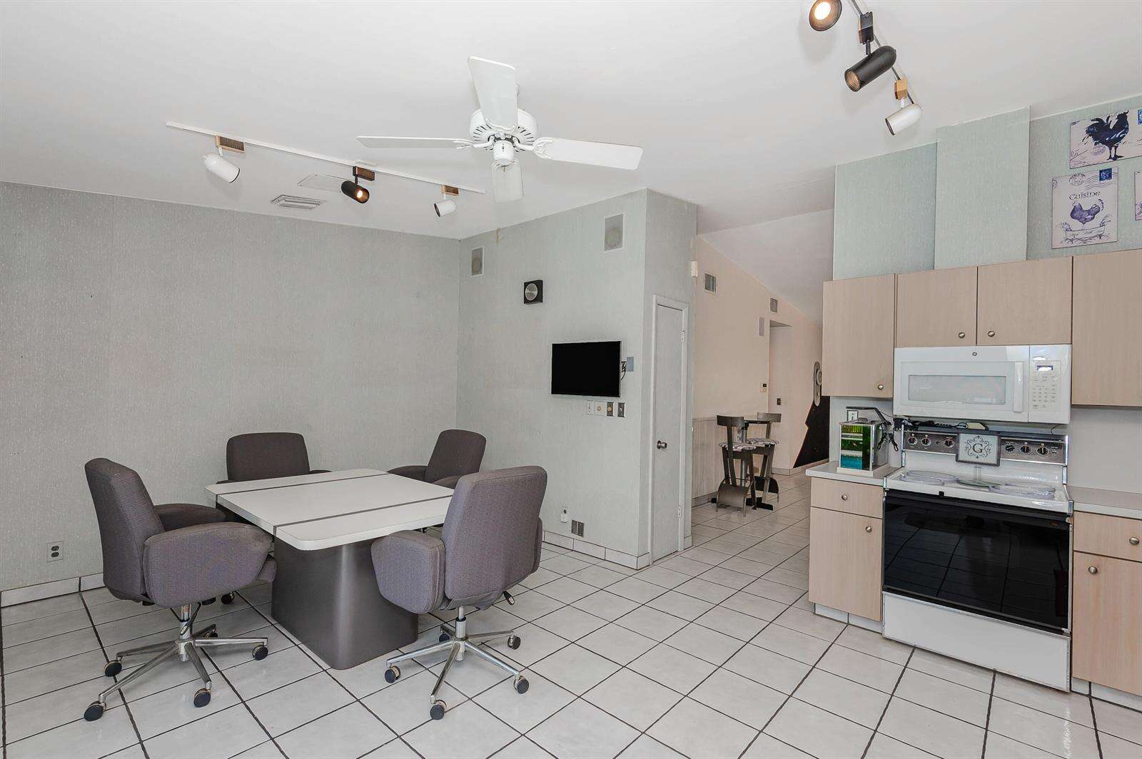 2655 Coolidge, Hollywood, FL 33020 - For Sale photo 10