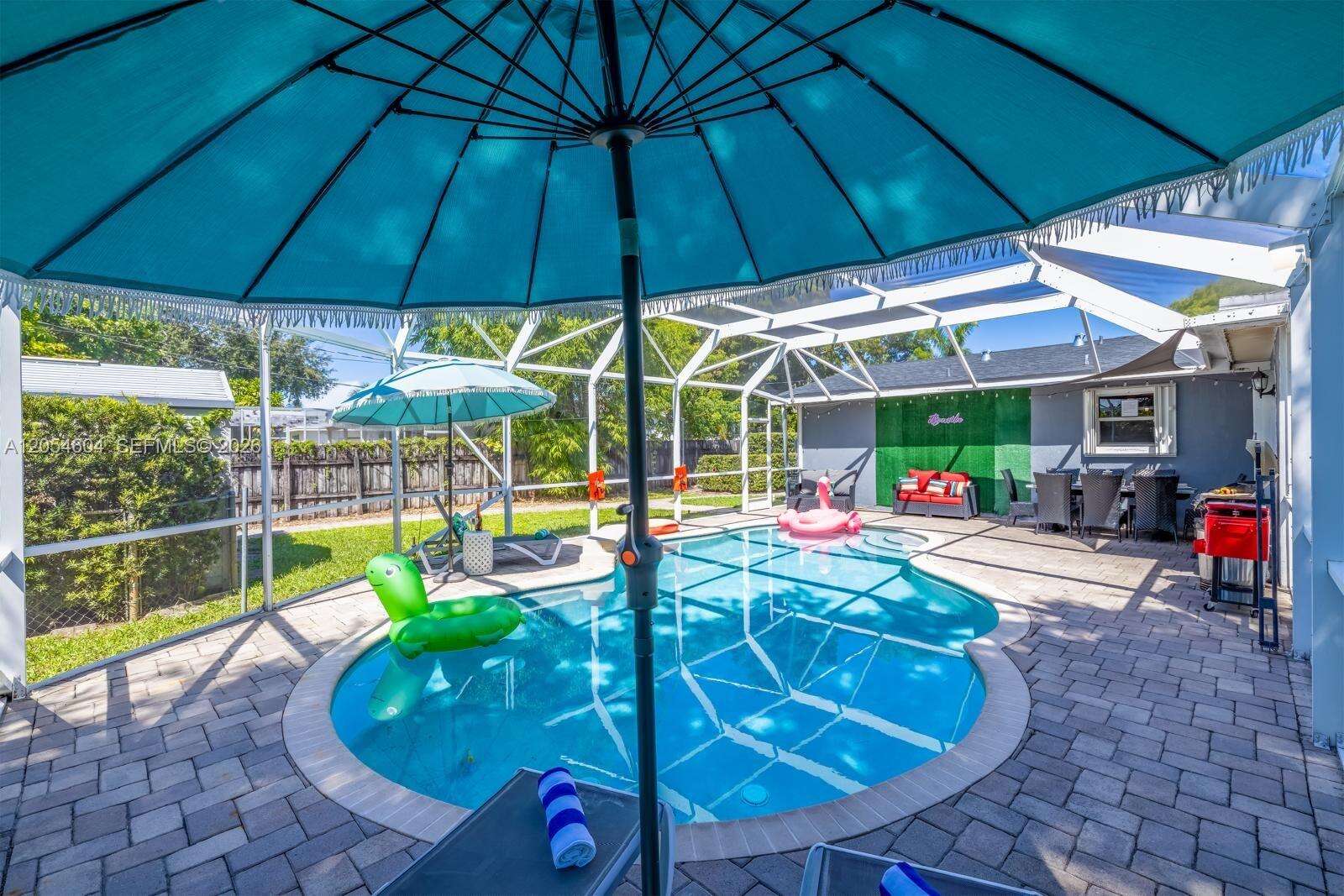 312 Luna Ct, Hollywood, FL 33021 - For Sale photo 17