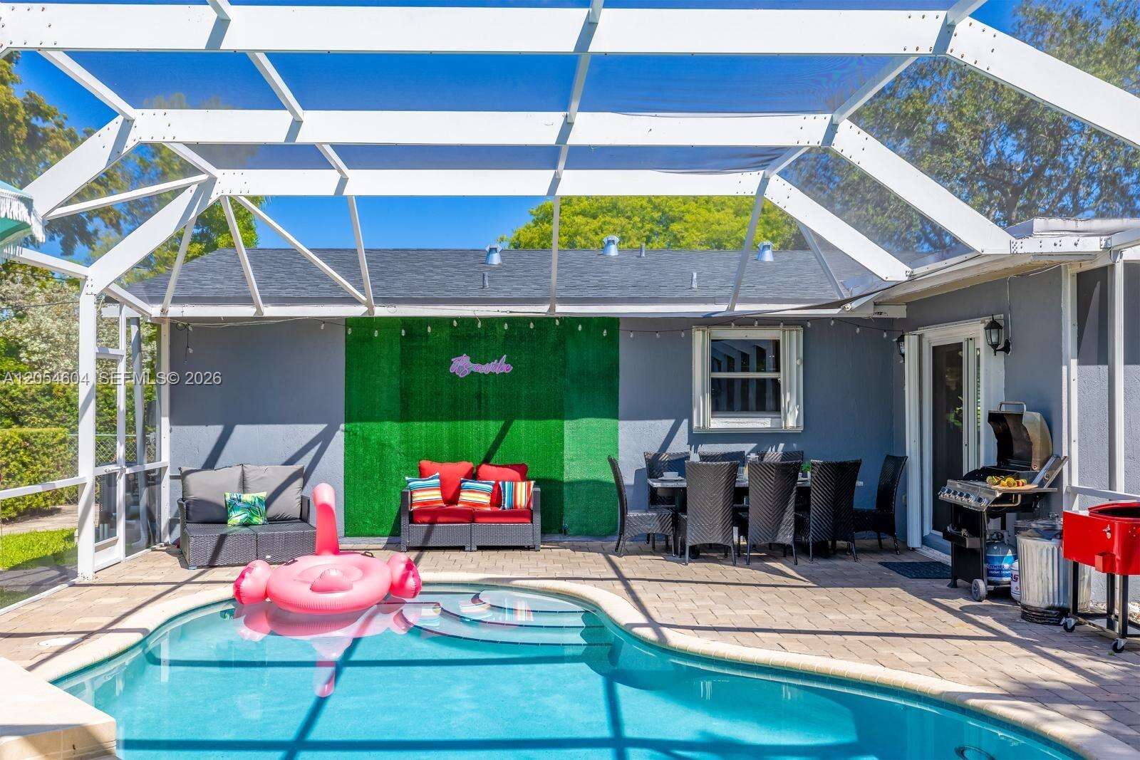 312 Luna Ct, Hollywood, FL 33021 - For Sale photo 5