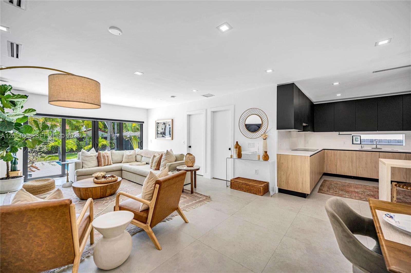 530 18th Ter, Miami, FL 33129 - For Sale photo 13