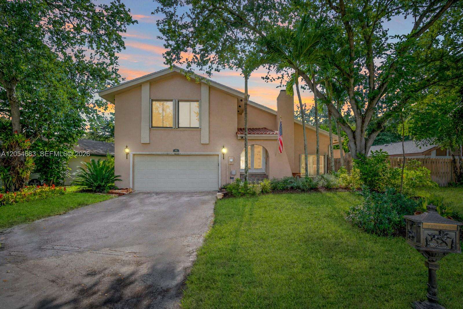 42 Birch Dr, Cooper City, FL 33026 - For Sale photo 2