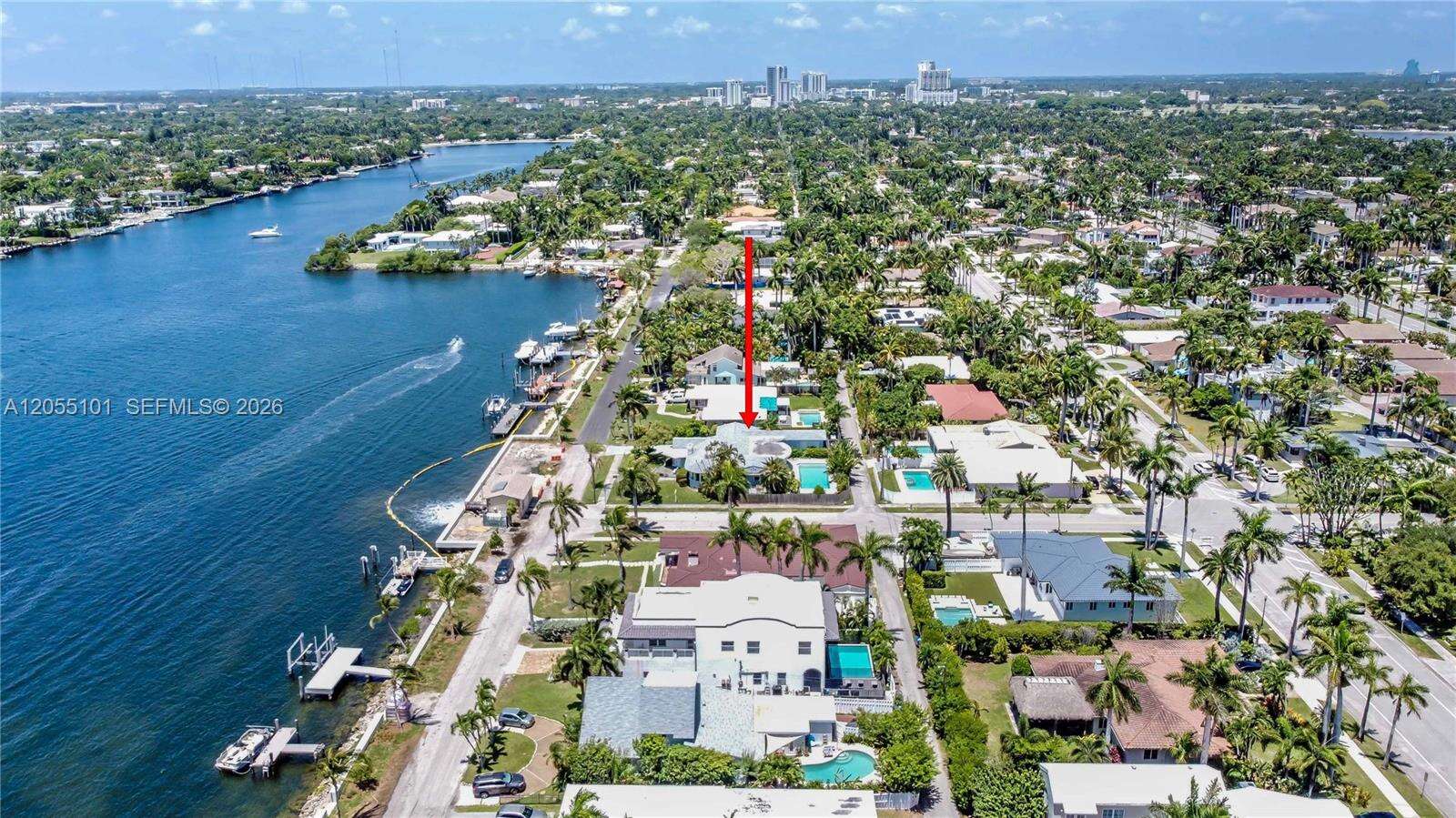 803 Southlake Dr, Hollywood, FL 33019 - For Sale photo 2