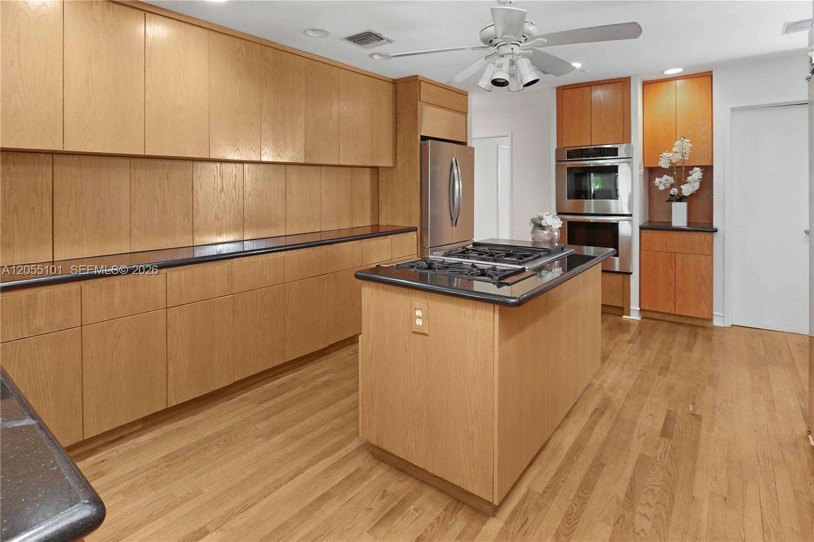 803 Southlake Dr, Hollywood, FL 33019 - For Sale photo 26