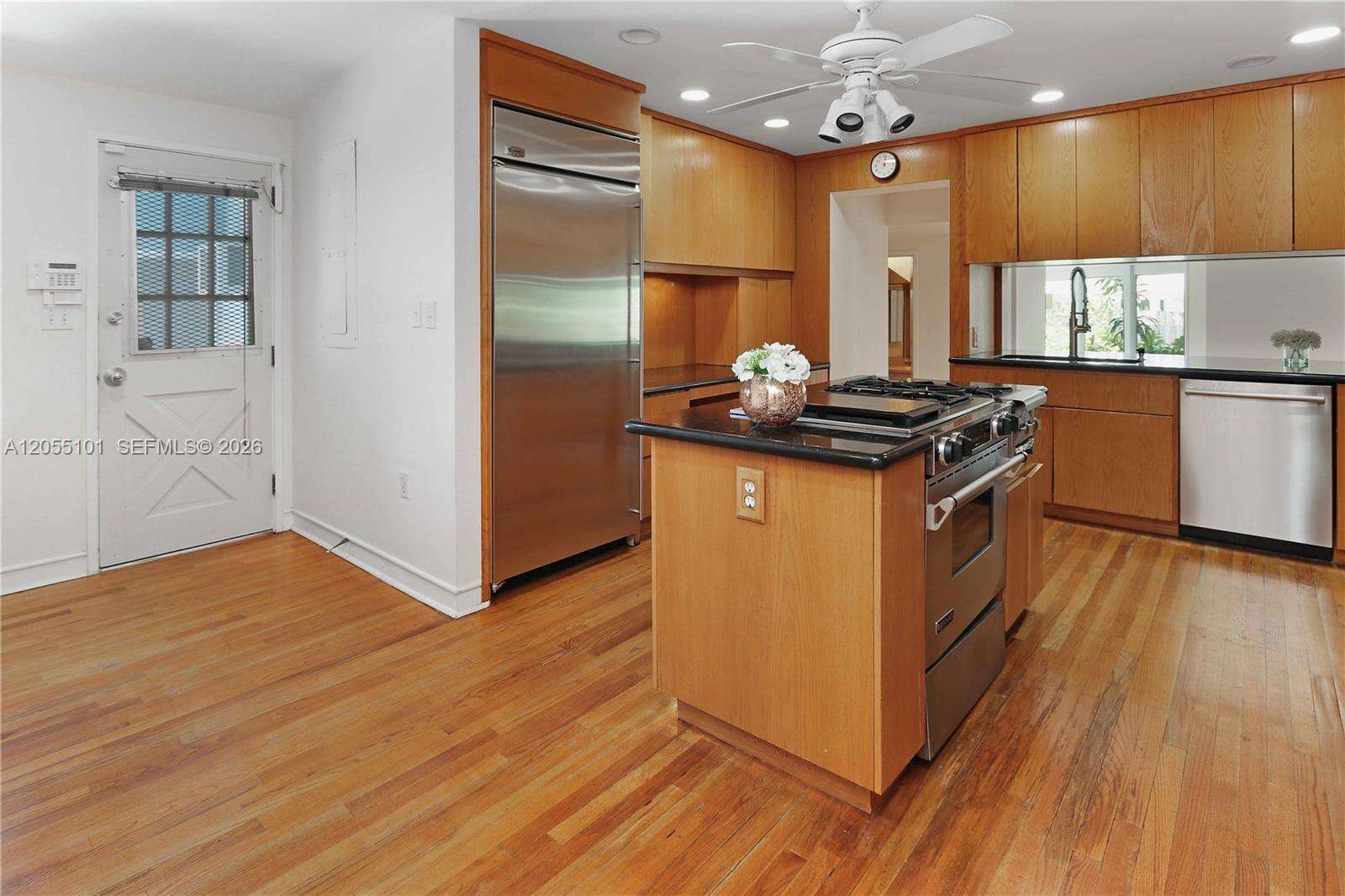 803 Southlake Dr, Hollywood, FL 33019 - For Sale photo 28