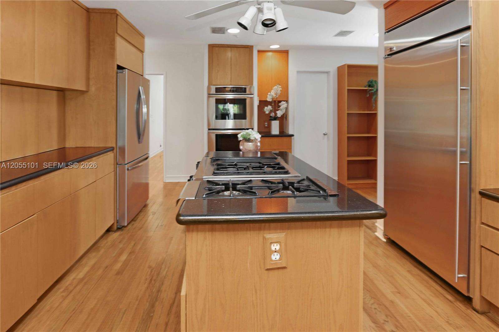 803 Southlake Dr, Hollywood, FL 33019 - For Sale photo 30